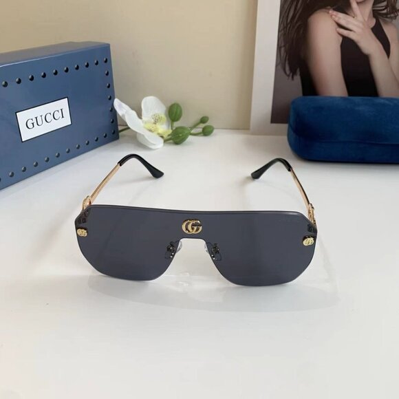 Gucci Round Sunglasses Round Pearl Tip Gold Metal Frame GG0253S - Picture 4 of 6
